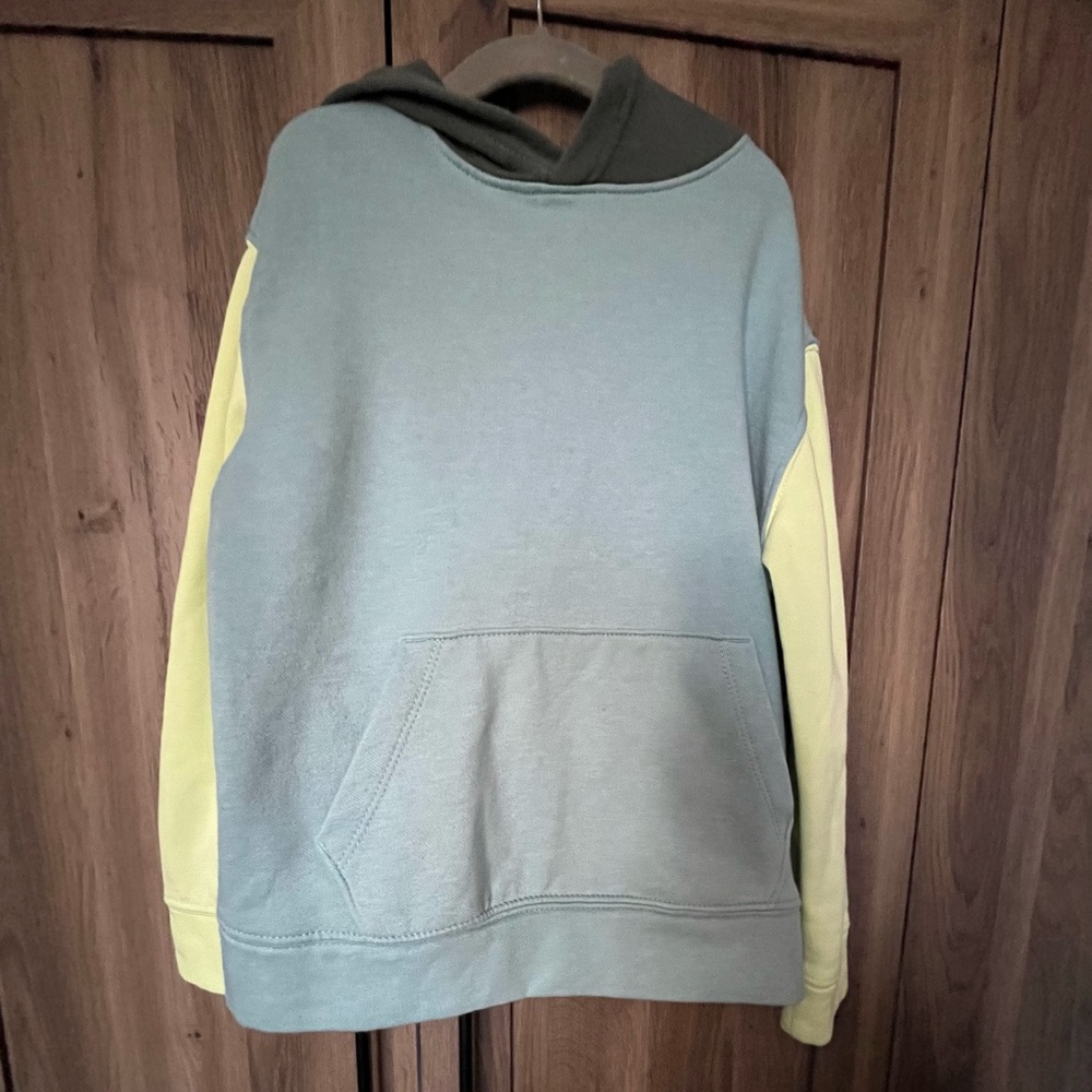 Old Navy, Boy’s Colorblock Hoodie with Kangaroo Pocket,  size M (8)